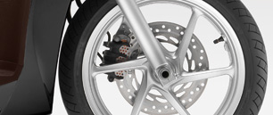 mc_sh300i_002_2013_tires_hts